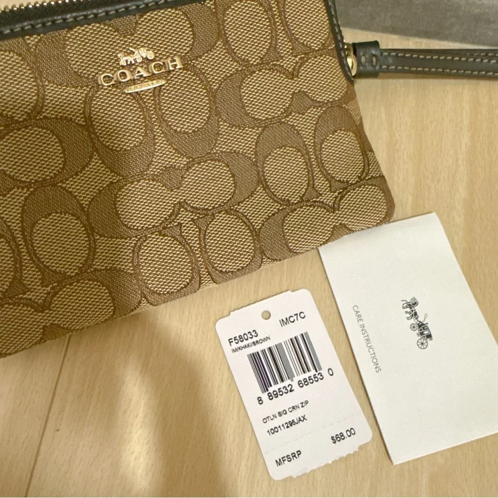 (NWT) Coach Corner Zip Wristlet In Signature Canvas Khaki/ Brown F58033 - Picture 3 of 4